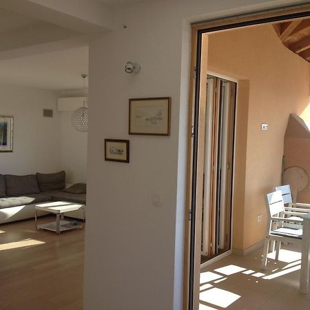 Apartment Mara Petrcane Pokoj fotografie