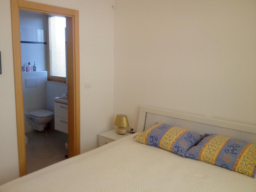 Apartment Mara Petrcane Pokoj fotografie